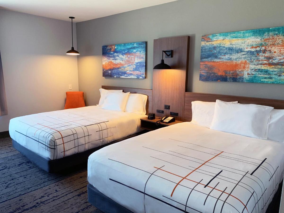 La Quinta Inn & Suites By Wyndham Dallas - Frisco Stadium Dış mekan fotoğraf