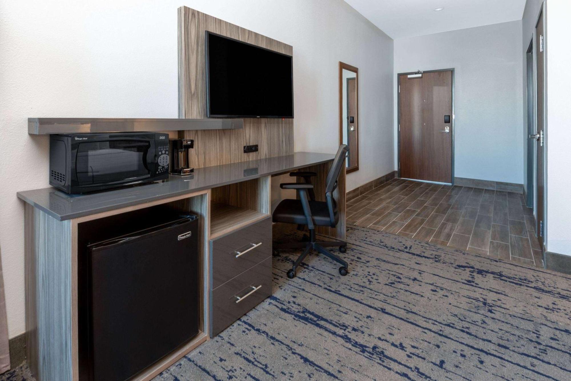 La Quinta Inn & Suites By Wyndham Dallas - Frisco Stadium Dış mekan fotoğraf